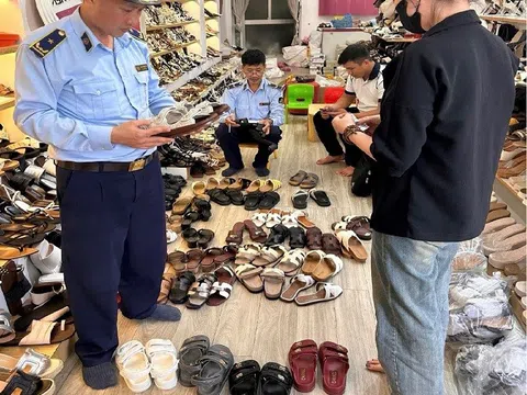 Đà Nẵng: Hàng loạt hộ kinh doanh bị phạt vì bán sản phẩm CHANEL, HERMÈS giả