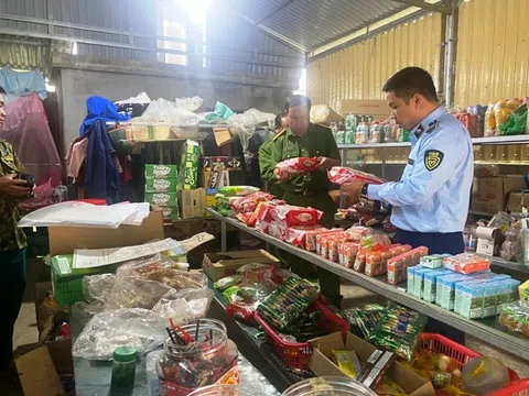 Nghệ An: Kiểm soát thị trường vùng biên, ngăn chặn hàng hóa không rõ nguồn gốc