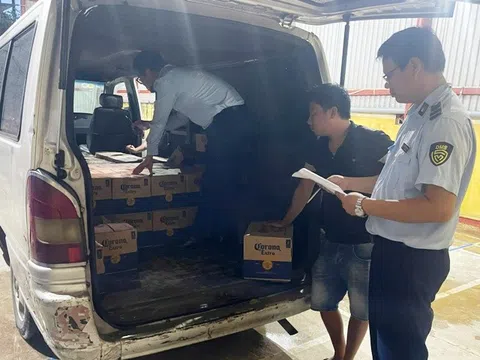 Quảng Trị: Phát hiện, xử lý vụ vận chuyển 2.400 chai bia nhập lậu