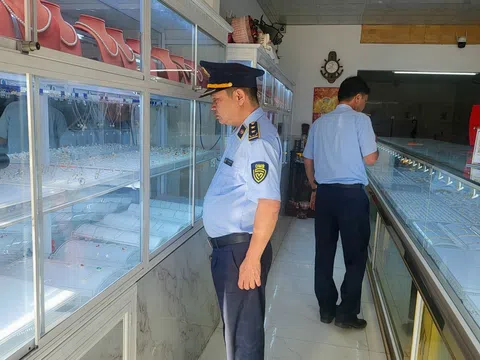 Liên tiếp phát hiện, xử lý hành vi kinh doanh sản phẩm giả mạo nhãn hiệu nổi tiếng trên địa bàn tỉnh Kon Tum