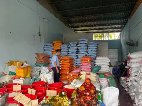 Kịp thời ngăn chặn 01 trường hợp buôn bán gạo giả tại huyện Châu Thành, Tiền Giang