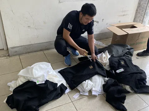 Quảng Bình: Xử phạt cơ sở trưng bày để bán hàng hóa giả mạo nhãn hiệu và kinh doanh hàng hóa xâm phạm quyền SHTT trên TMĐT
