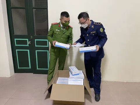 Phát hiện, thu giữ 900 bộ kit test Covid-19 nhập lậu